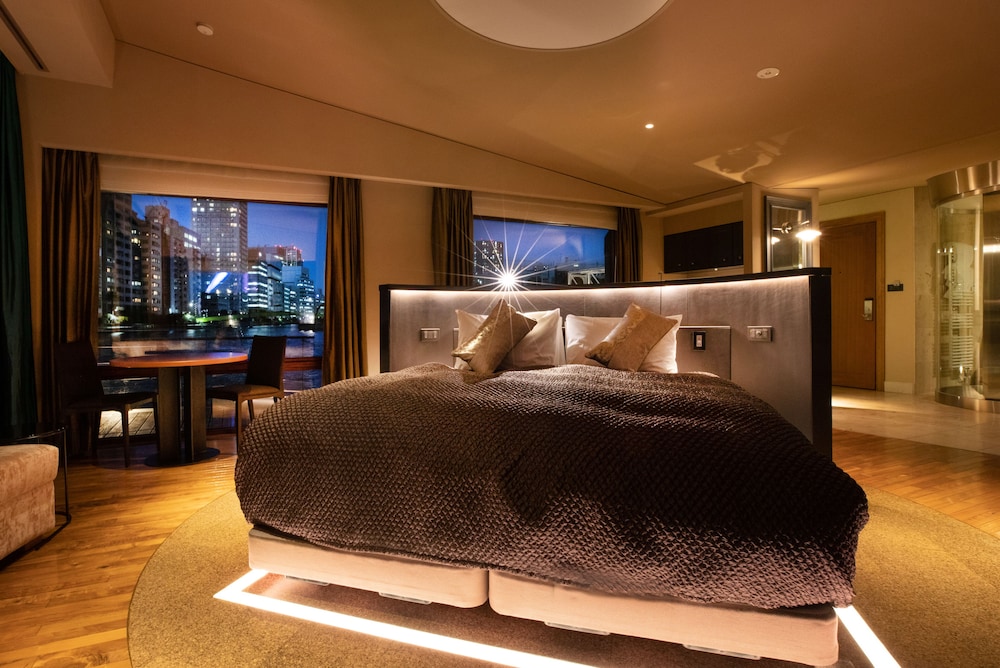 PETALS TOKYO - Floating Hotel 21/47