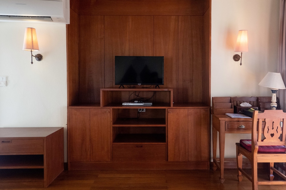 Royal Lanta Resort & Spa 32/71
