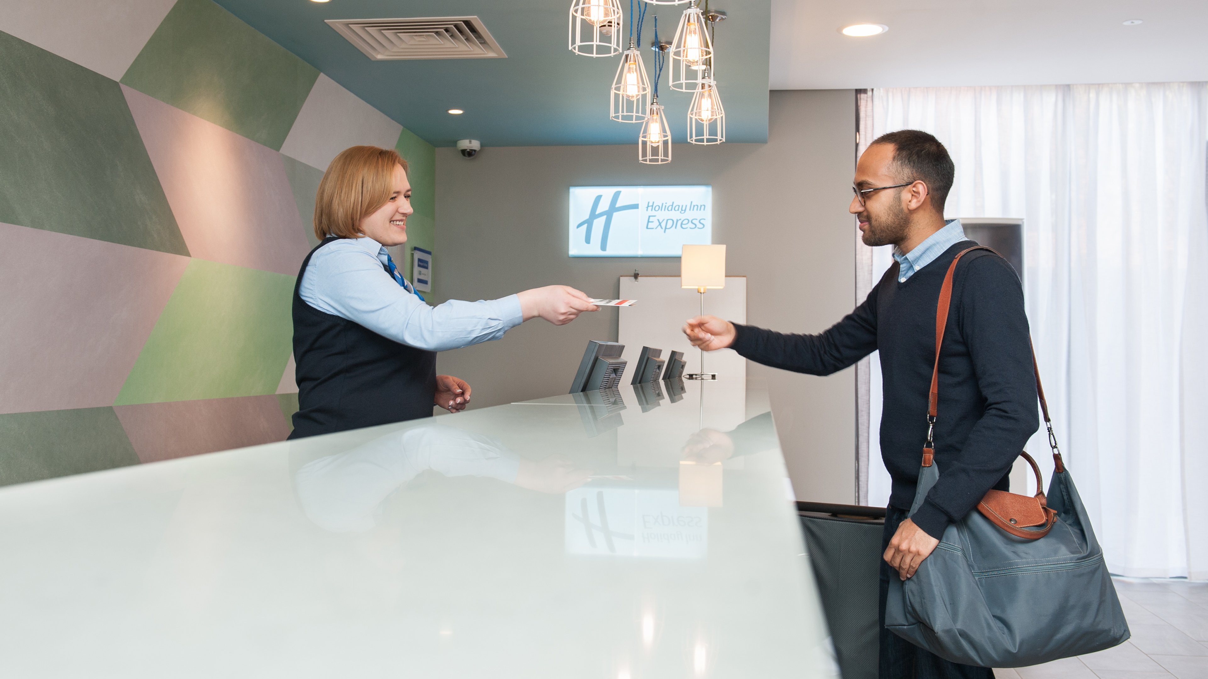 Holiday Inn Express Aberdeen Airport 18/72
