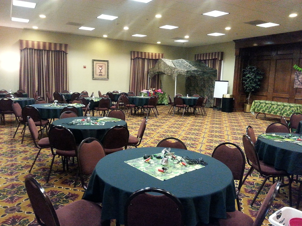 Ashmore Inn and Suites 41/61