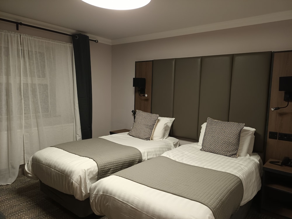 The Corn Mill Lodge Hotel 17/56