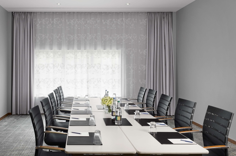 Radisson Blu Hotel East Midlands Airport 42/50