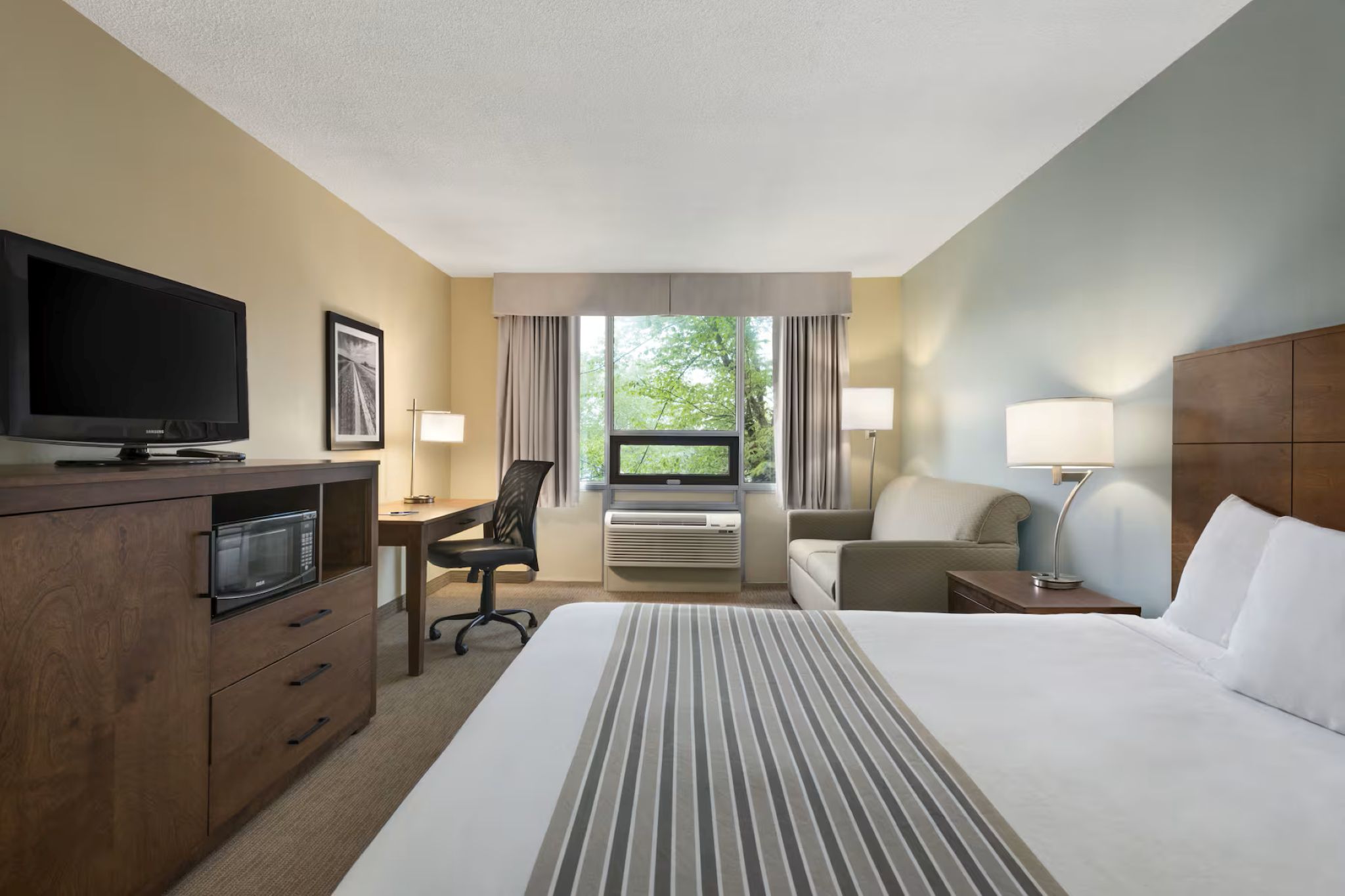 Efficiency, Suite, 2 Queen Beds