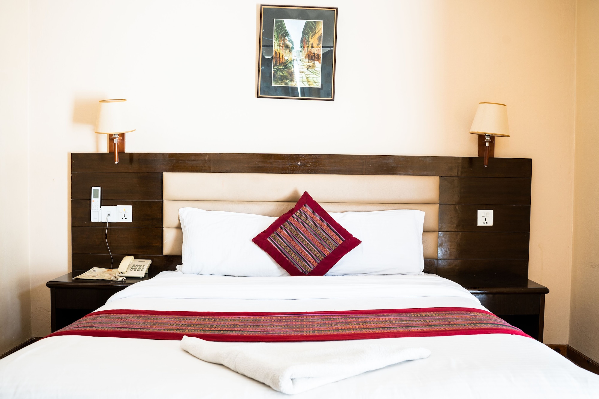 STANDARD, DOUBLE OR TWIN BED