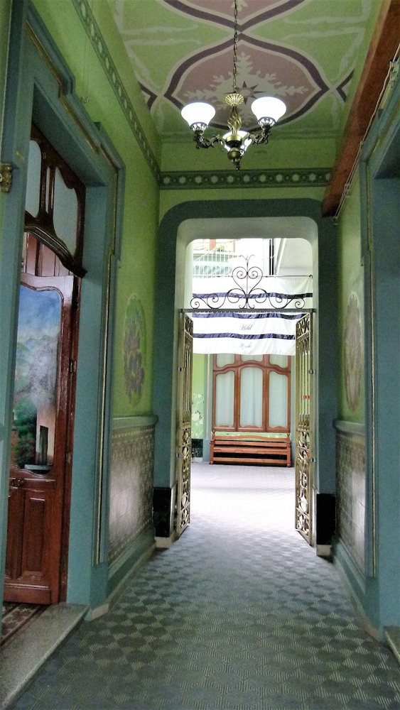 SMALL LUXURY HOTEL AZCAMI 7/50