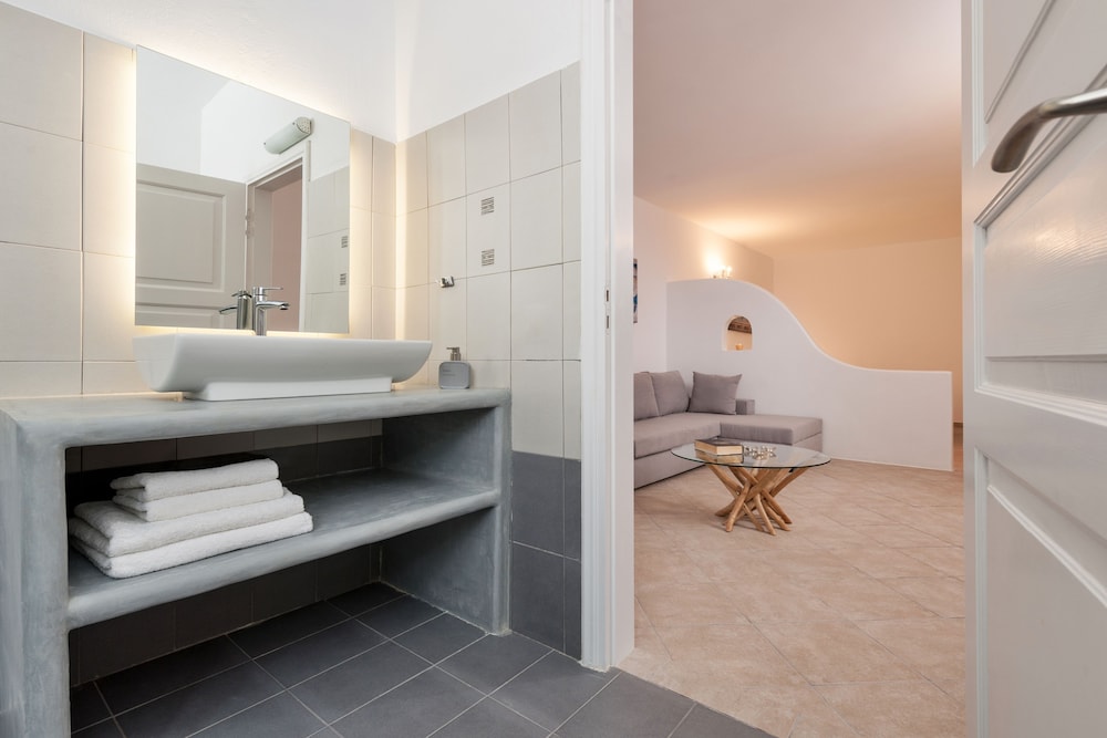 Katharos Villas 42/46