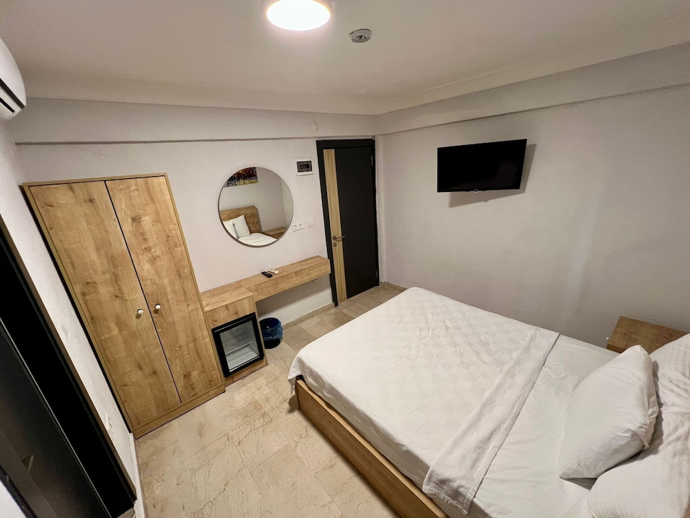 STANDARD, DOUBLE BED