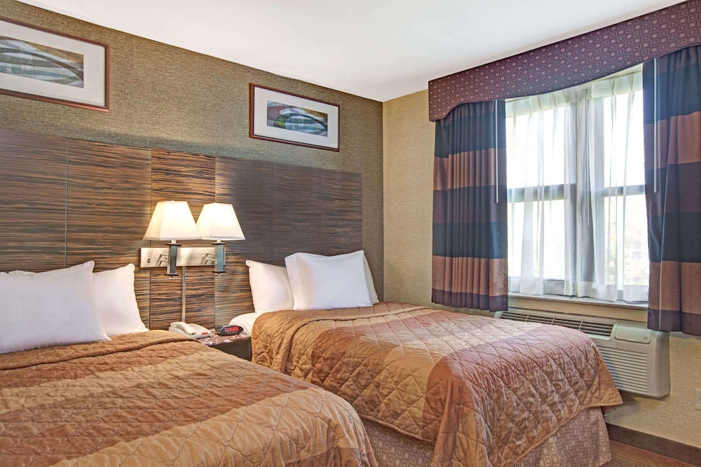 Days Inn by Wyndham Brooklyn 11/40