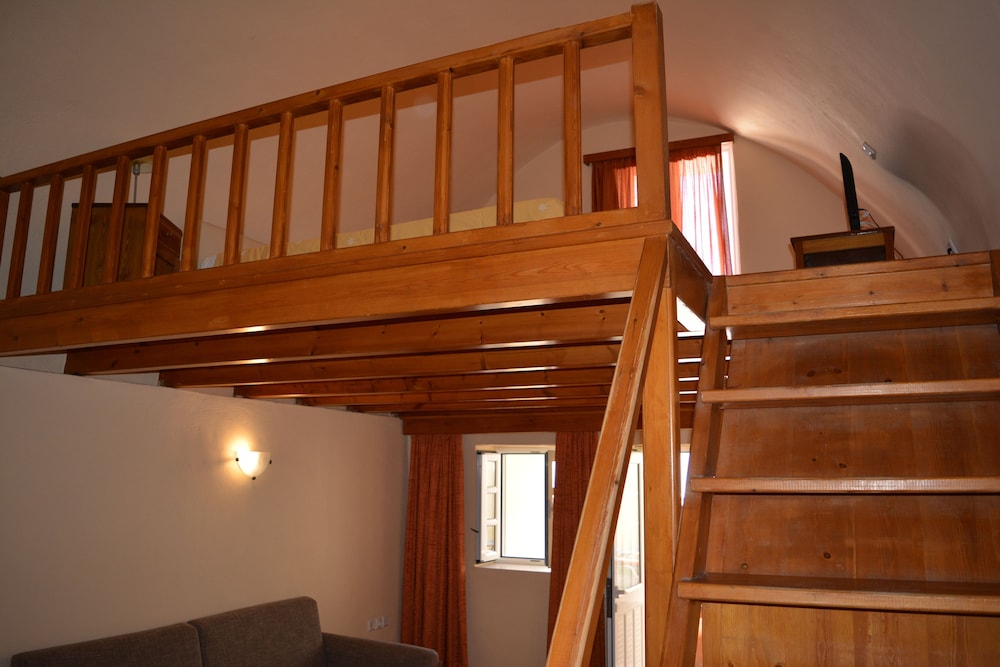 Anemomilos Suites 20/46