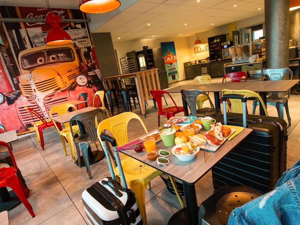 Ibis Styles Vierzon 28/44
