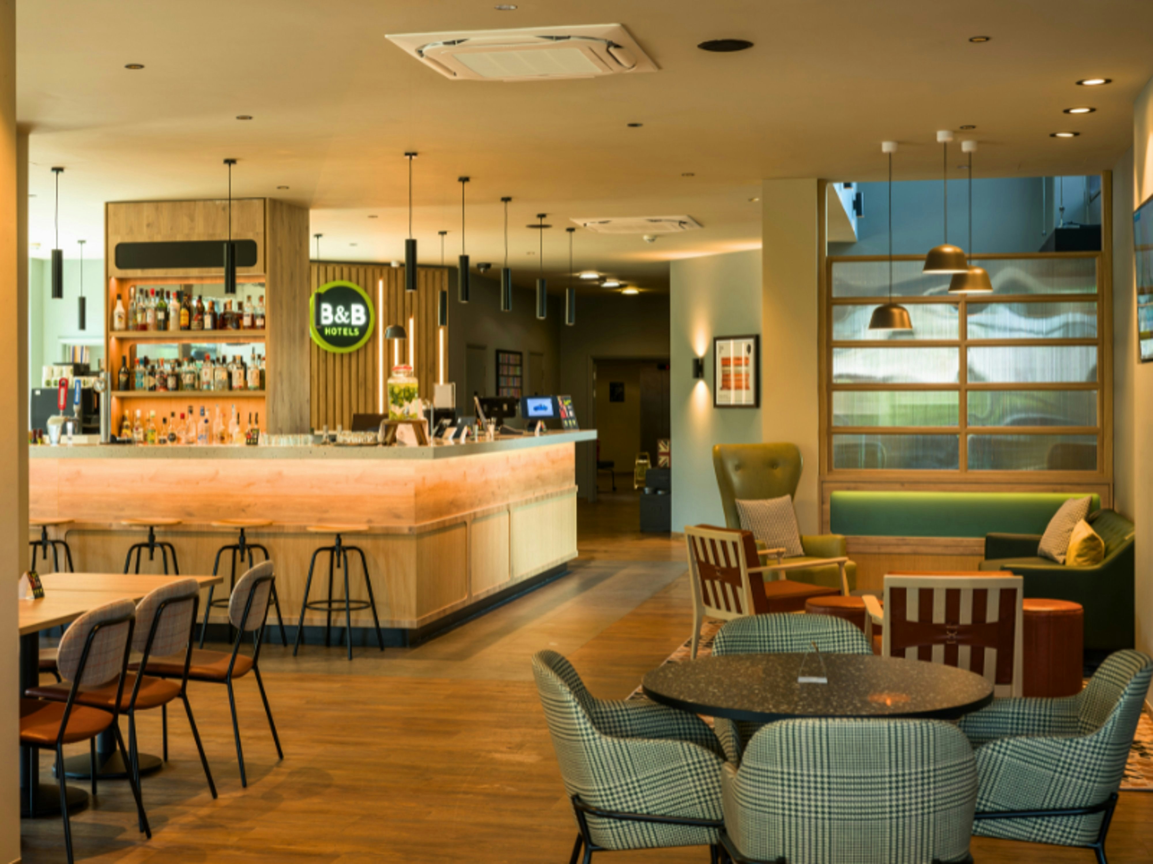 B&B HOTEL Ipswich 33/43