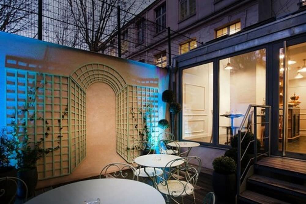 Hotel Le Mireille 33/41