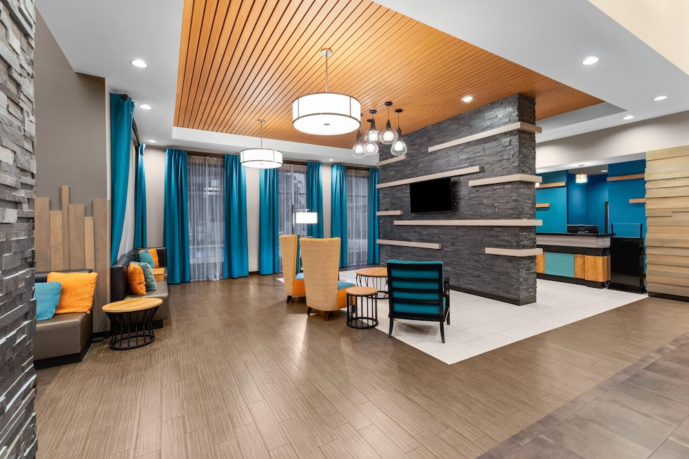 Heritage Inn Suites San Antonio Airpt, Trademark by Wyndham 41/60
