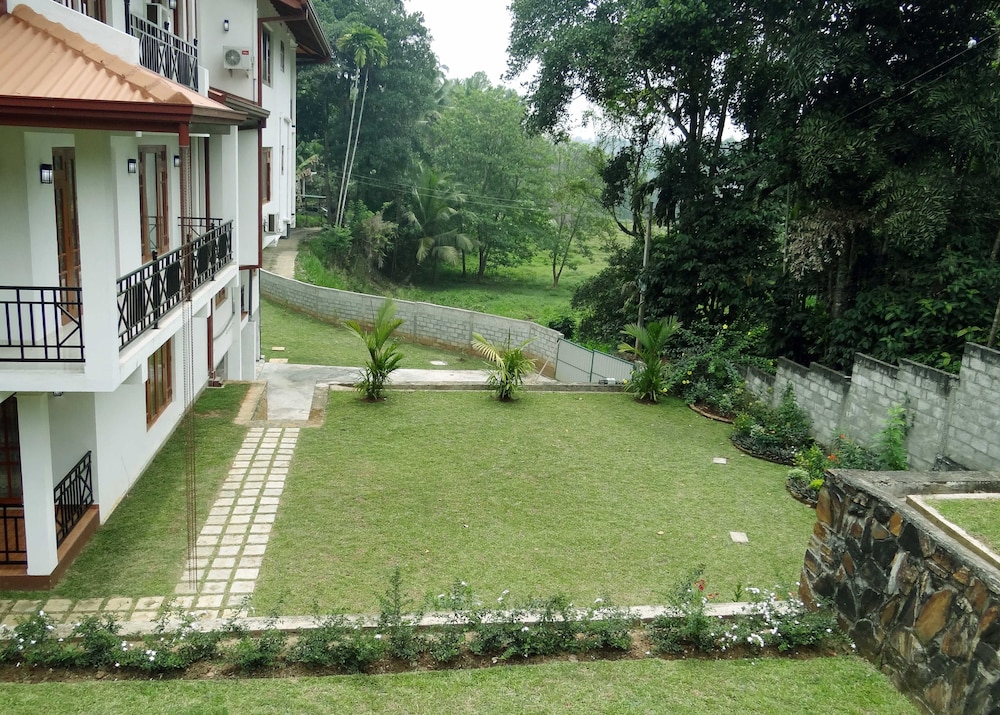 Dilray Villa 15/17