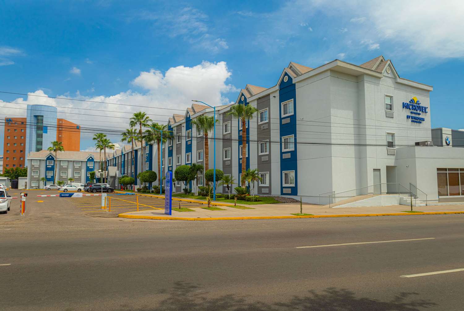 Microtel Inn & Suites by Wyndham Culiacan 51/56