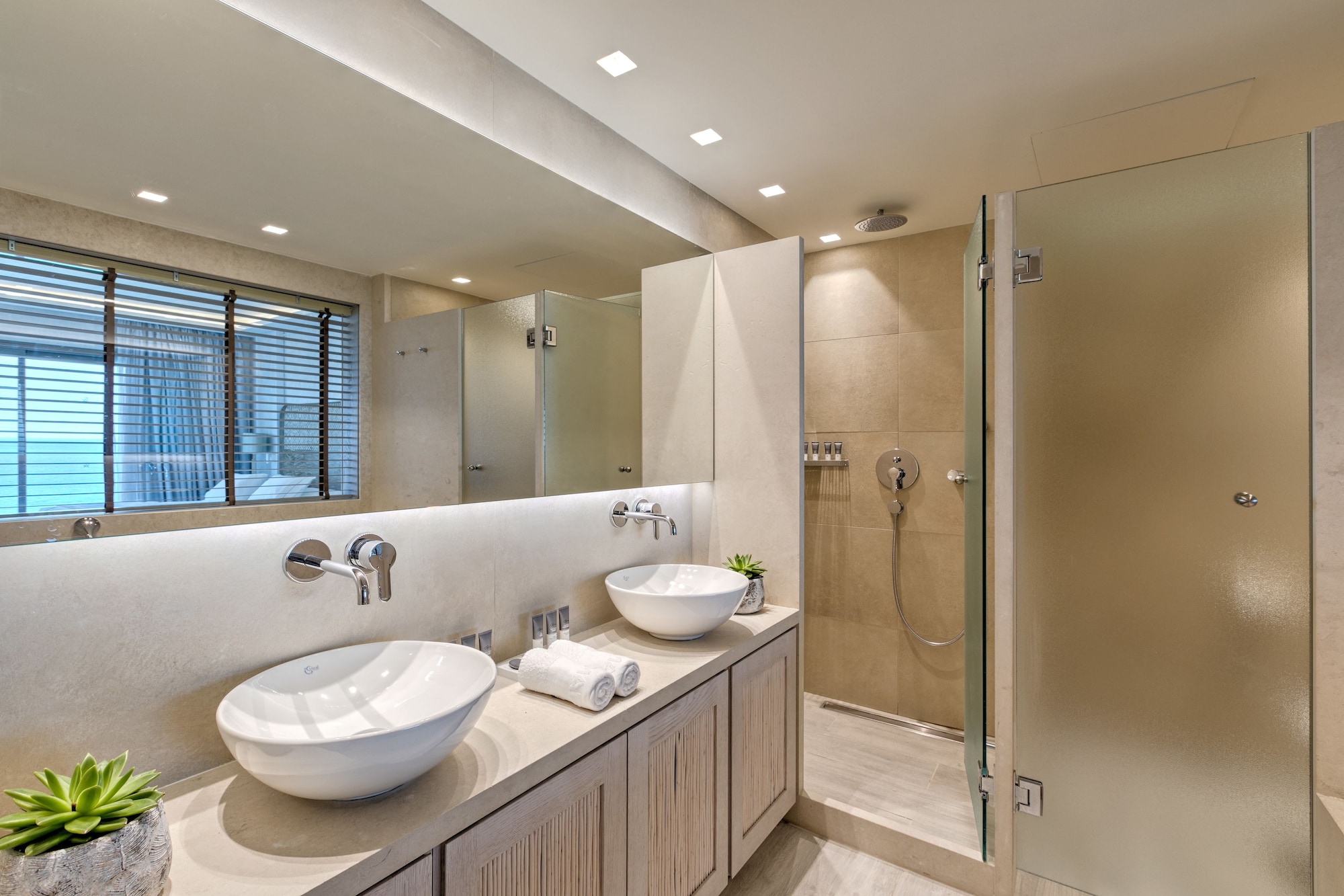 جناح تنفيذي بسرير مزدوج بإطلالة على البحر، Amada Colossos Resort 3/4