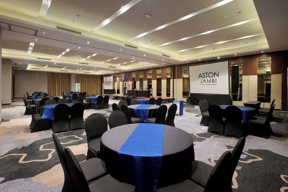 Aston Jambi Hotel & Conference Center 94/105