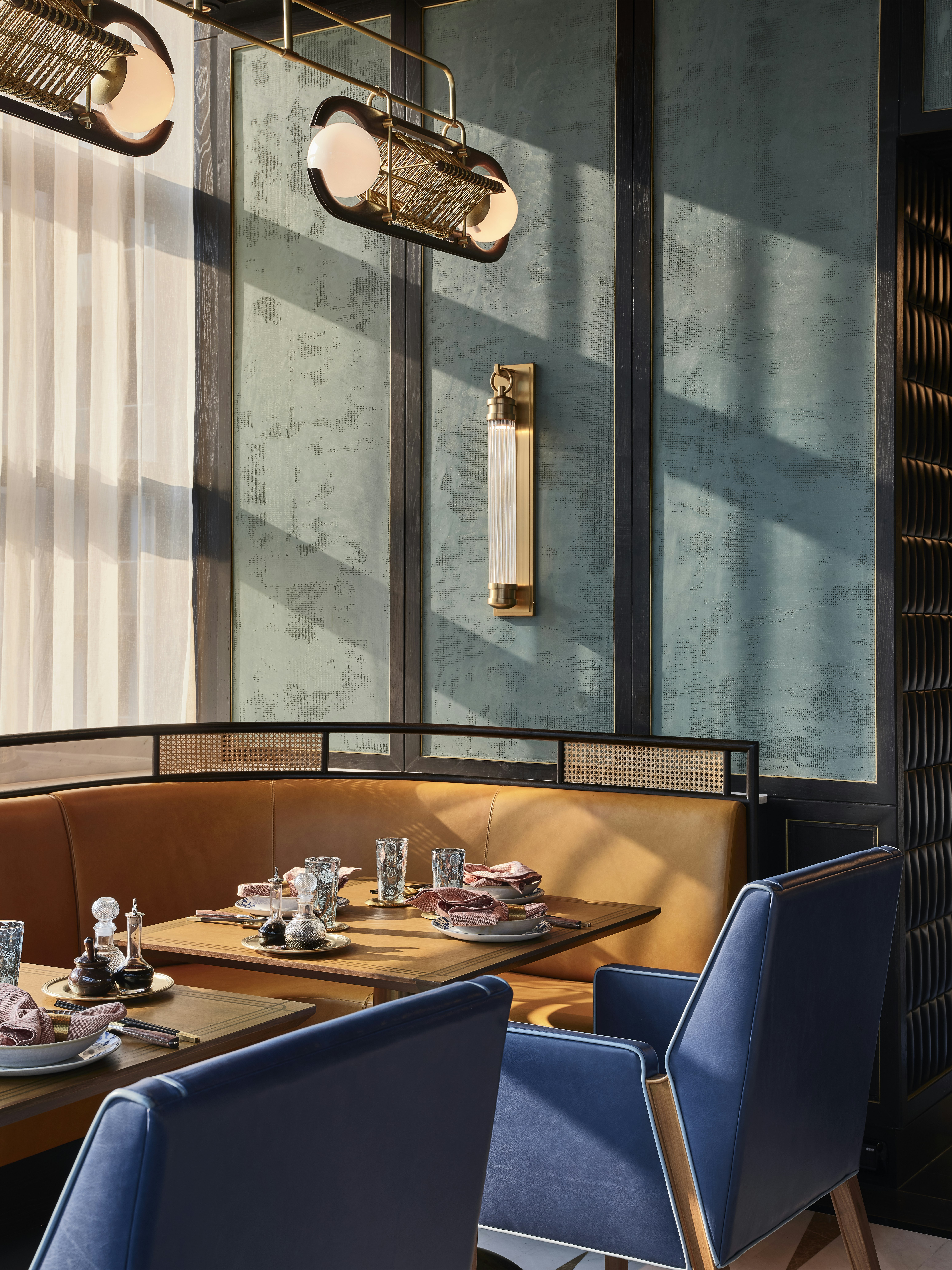 Rosewood Bangkok 63/84