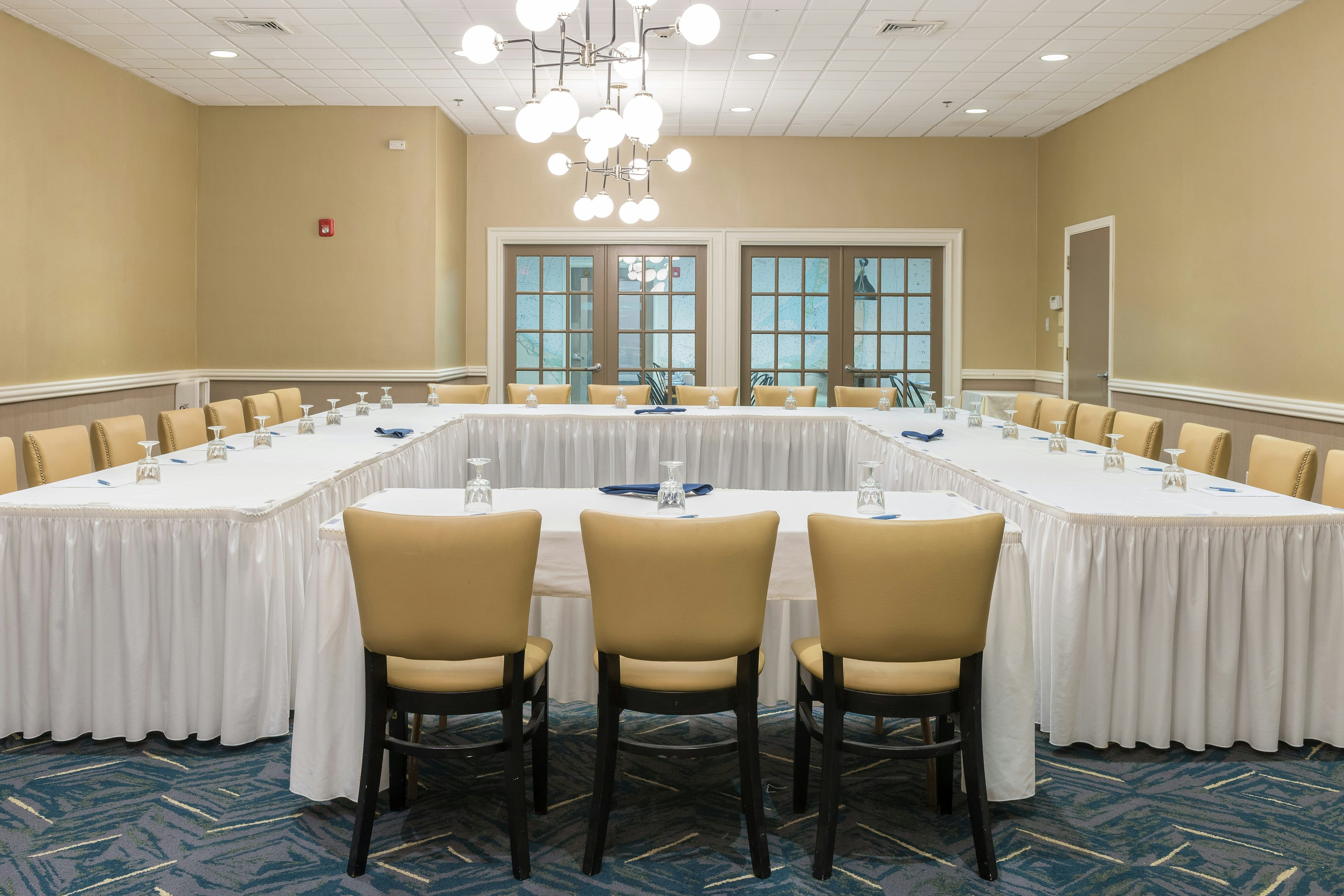 Four Points by Sheraton Eastham Cape Cod 35/42