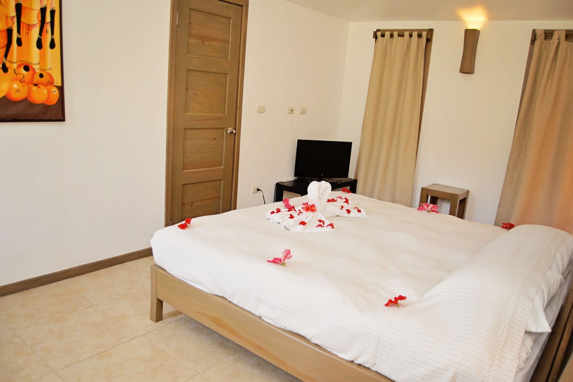 STANDARD, KING BED
