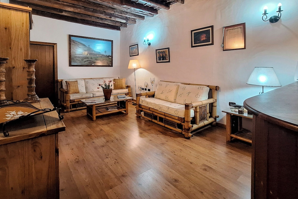 Bentor Rural Hotel 34/50