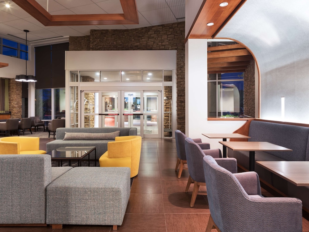 Hyatt Place South Bend / Mishawaka 12/20