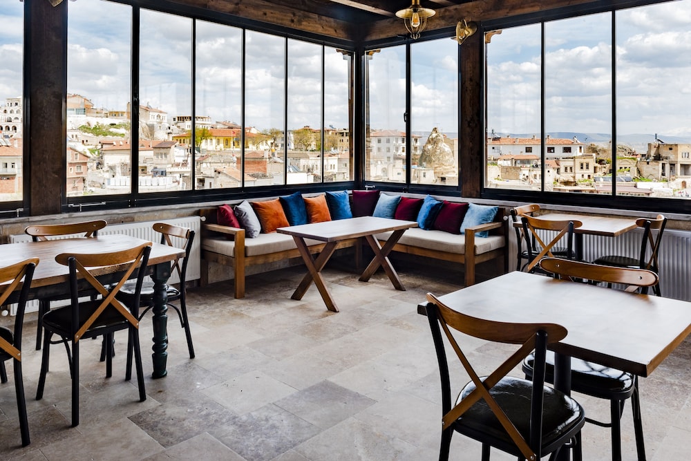 Megaron Cave Hotel 26/46