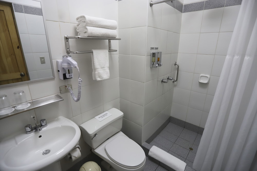 CASA ANDINA STANDARD PUNO 80/81