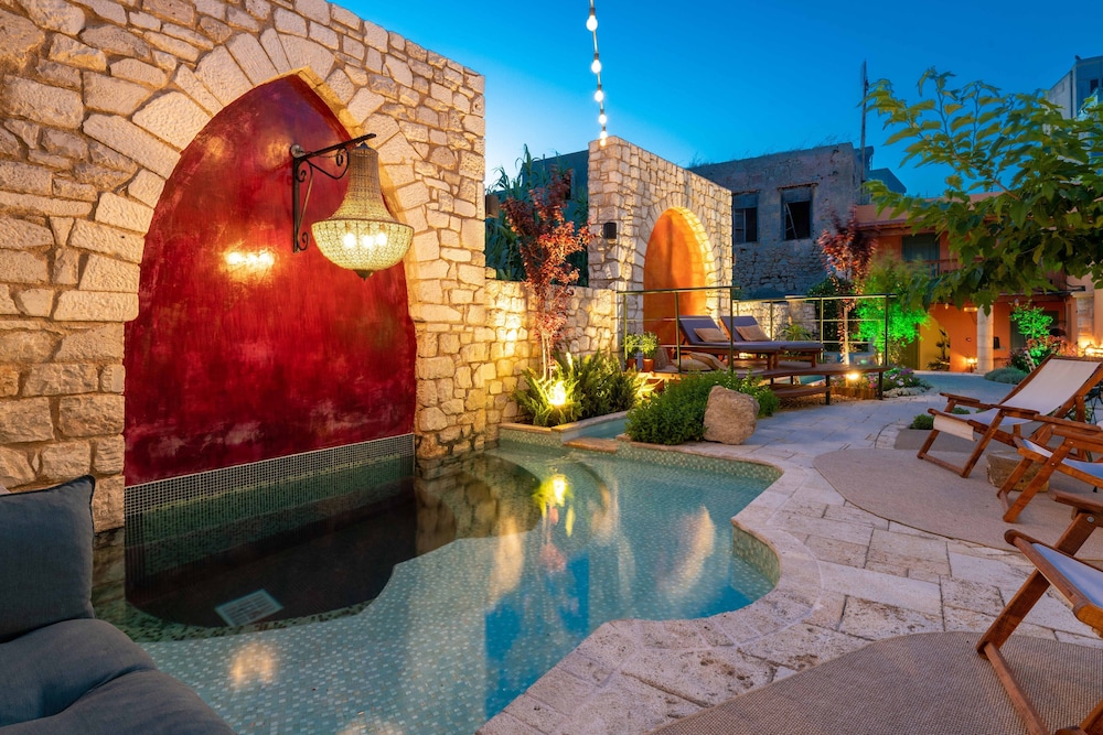 SPERVERI BOUTIQUE HOTEL 47/77