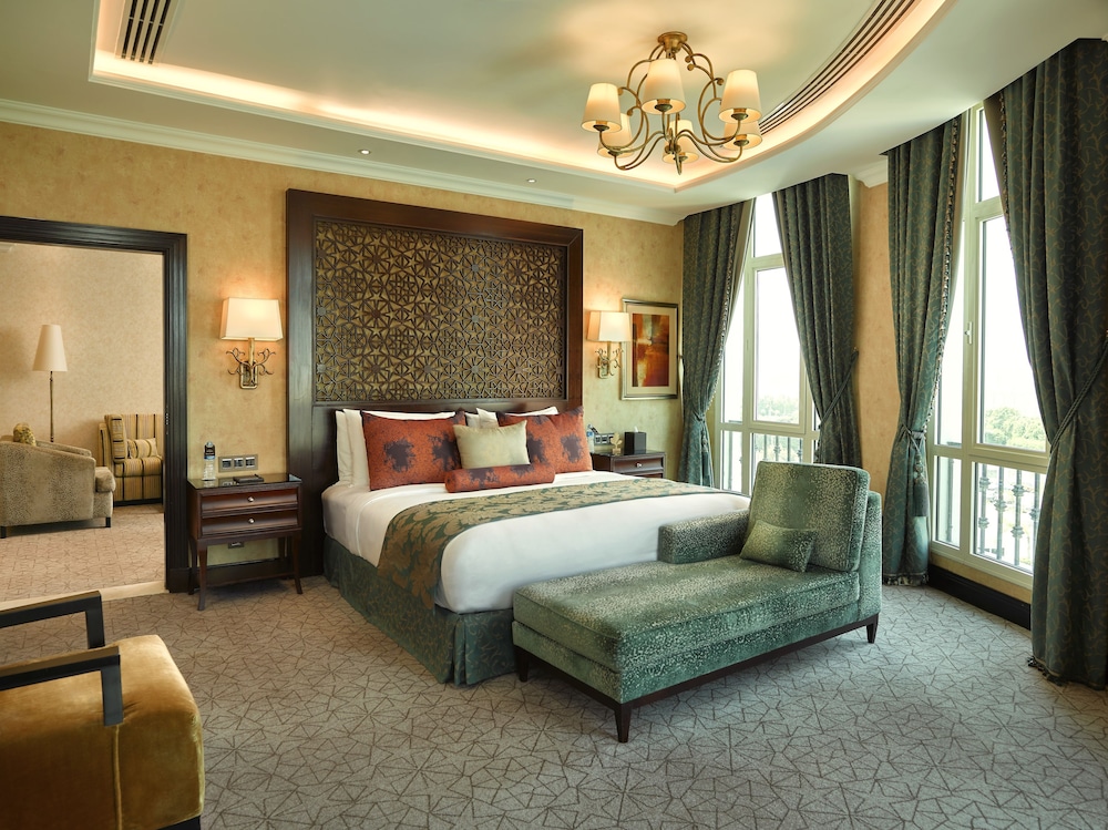 1 Bedroom, Palace, Superior, Suite, King Bed, City View, Club Lounge Access