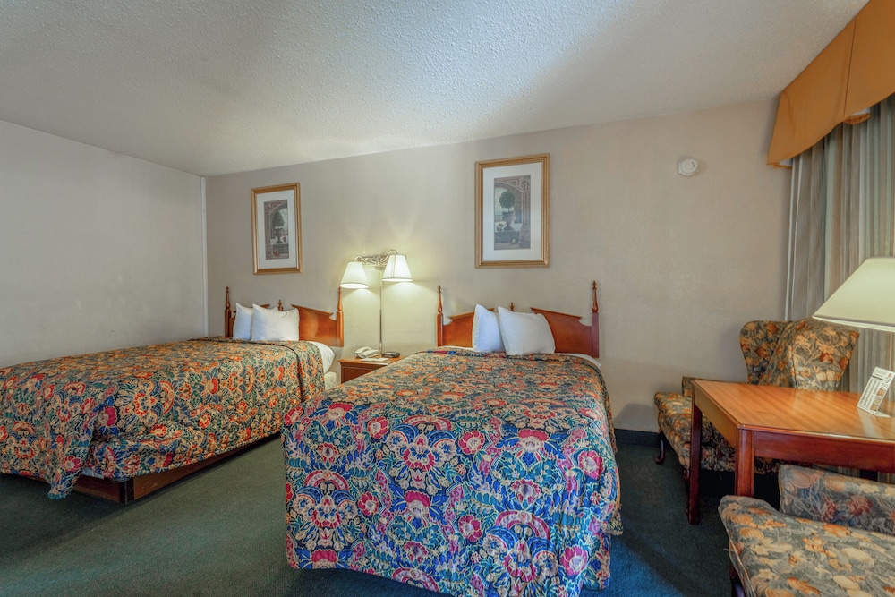 Royal Holiday Motel By Belvilla Gallup I-40 29/50