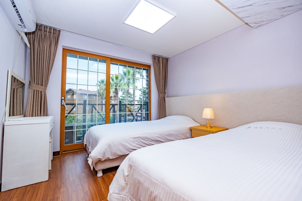 جناح بسريرين منفصلين وسرير كوين، Dyne Resort 5/10