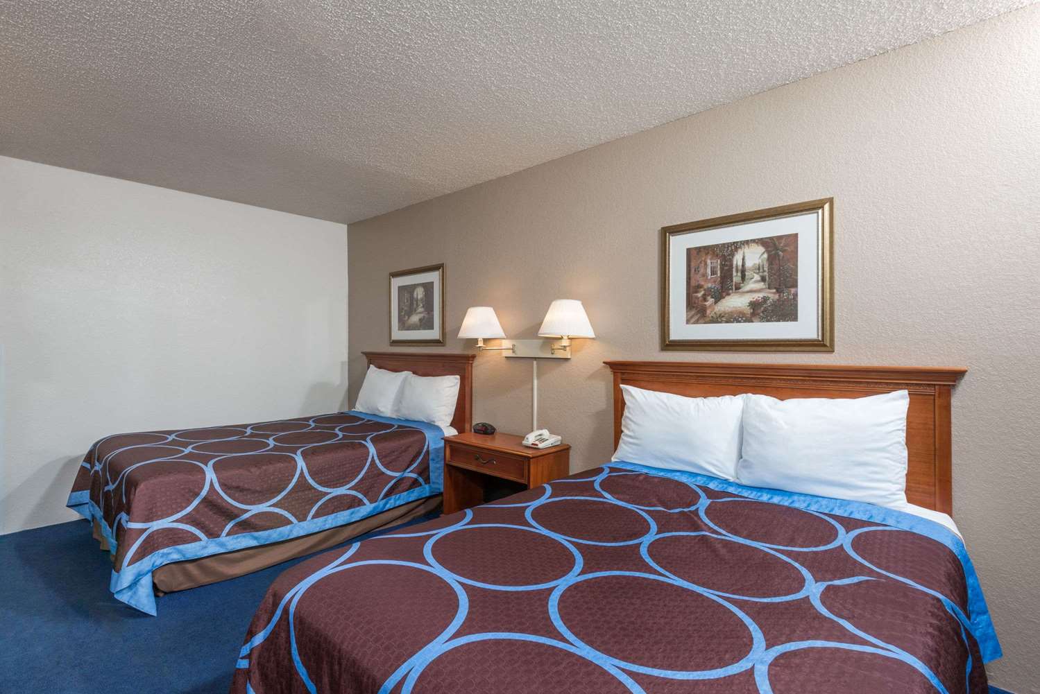Rodeway Inn Delmont, PA 6/11