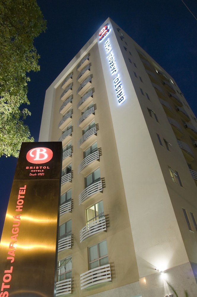 Bristol Jaragua Hotel 2/67