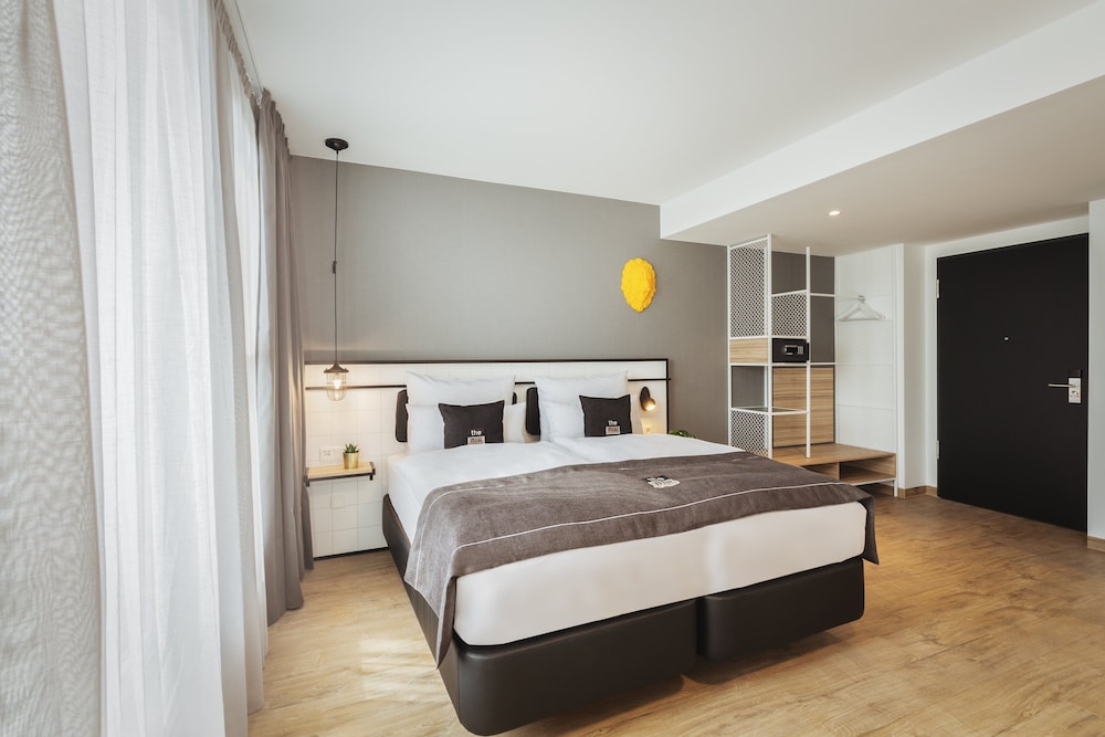 Holiday Inn - the niu, Leo Nuremberg, an IHG Hotel 8/58