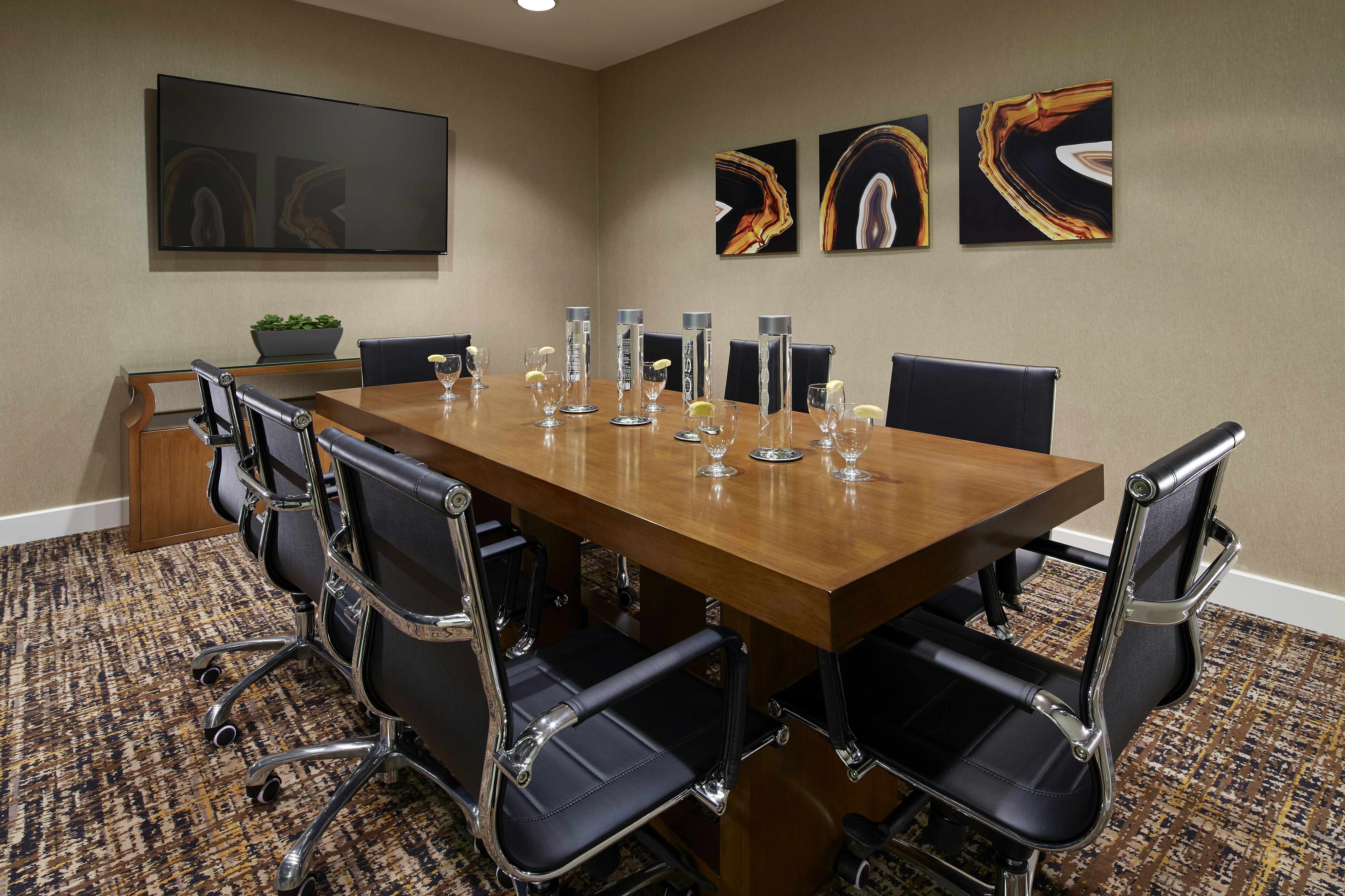 Doubletree By Hilton Golf Resort Palm Springs 56/81