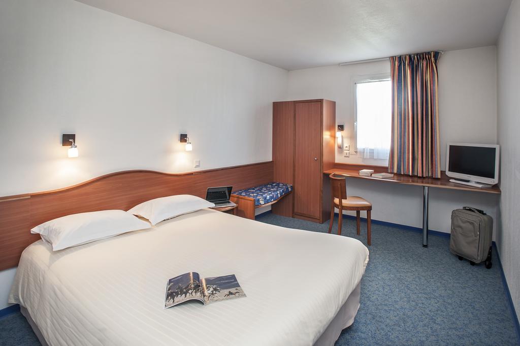 Standard, Double Bed