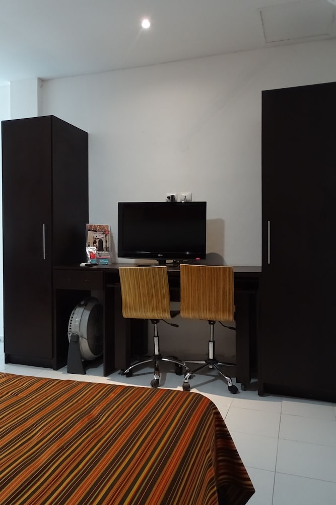Aparthotel Siete 32 36/40