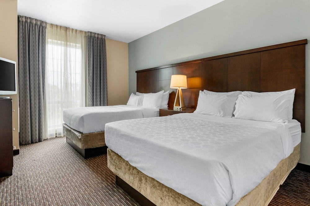 Staybridge Suites St. Petersburg FL 19/79