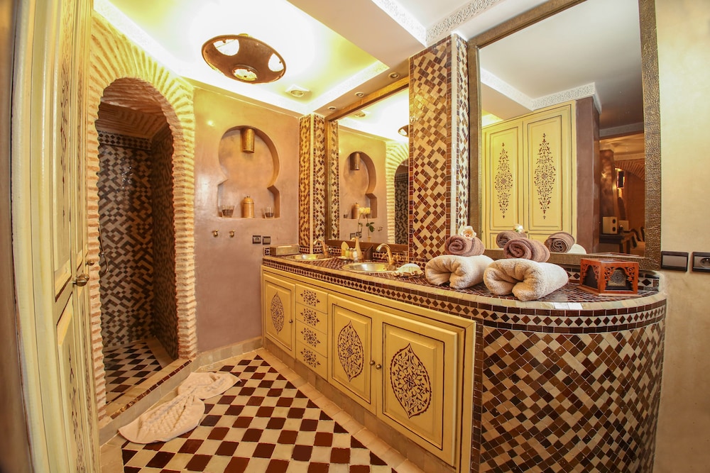 Riad Turquoise 7/81