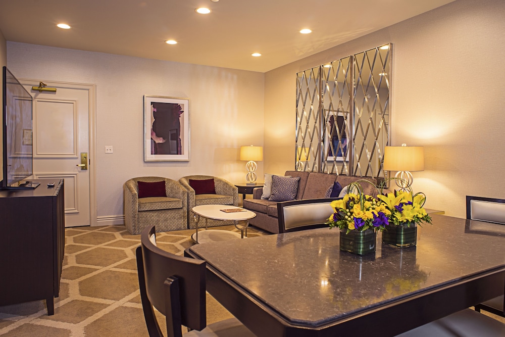 The Orleans Hotel and Casino 20/50