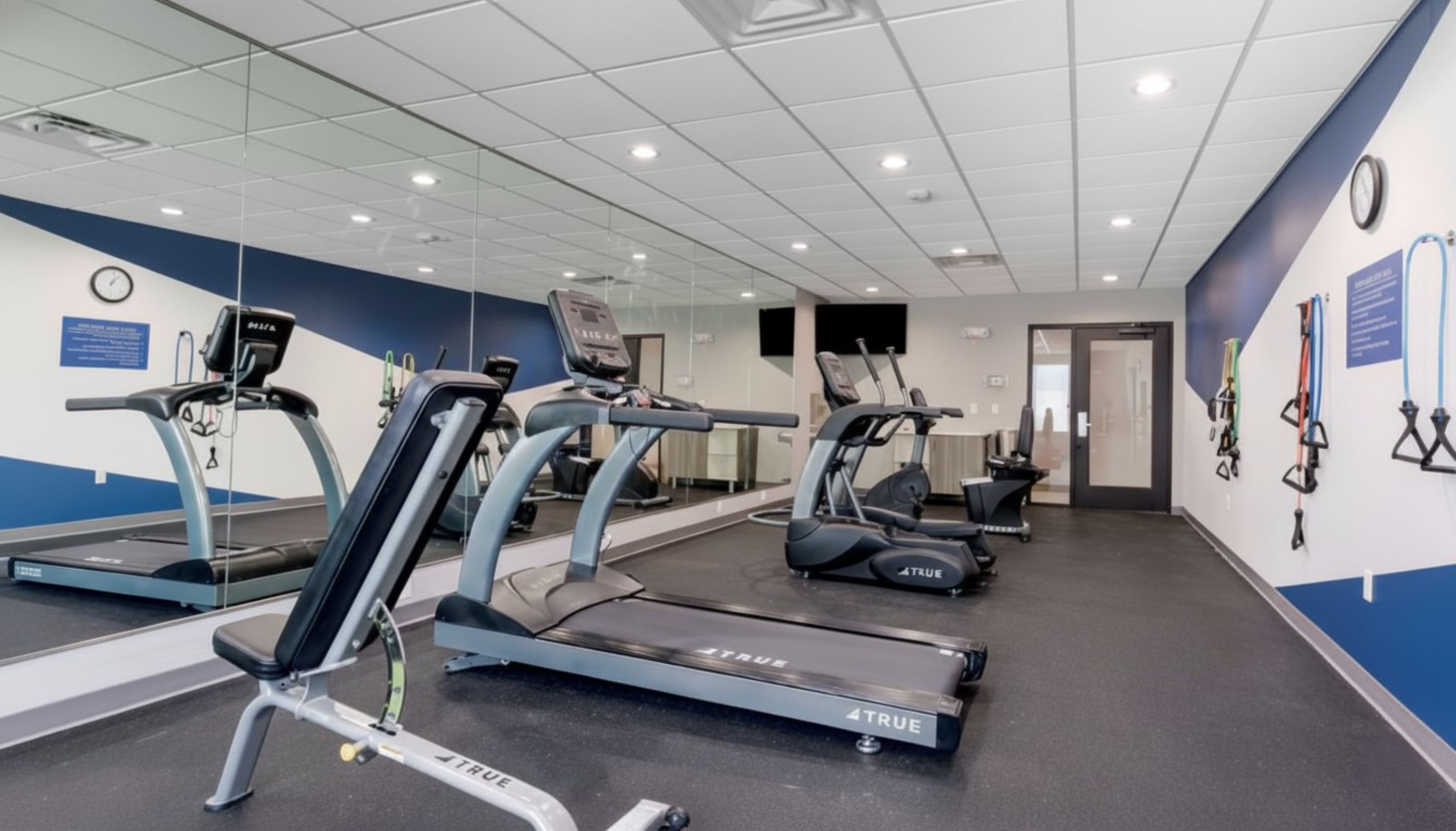 Best Western Plus Choctaw Inn & Suites 21/38