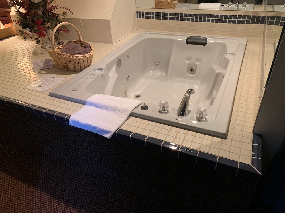 Country Hearth Inn Lomira Hotel 25/48