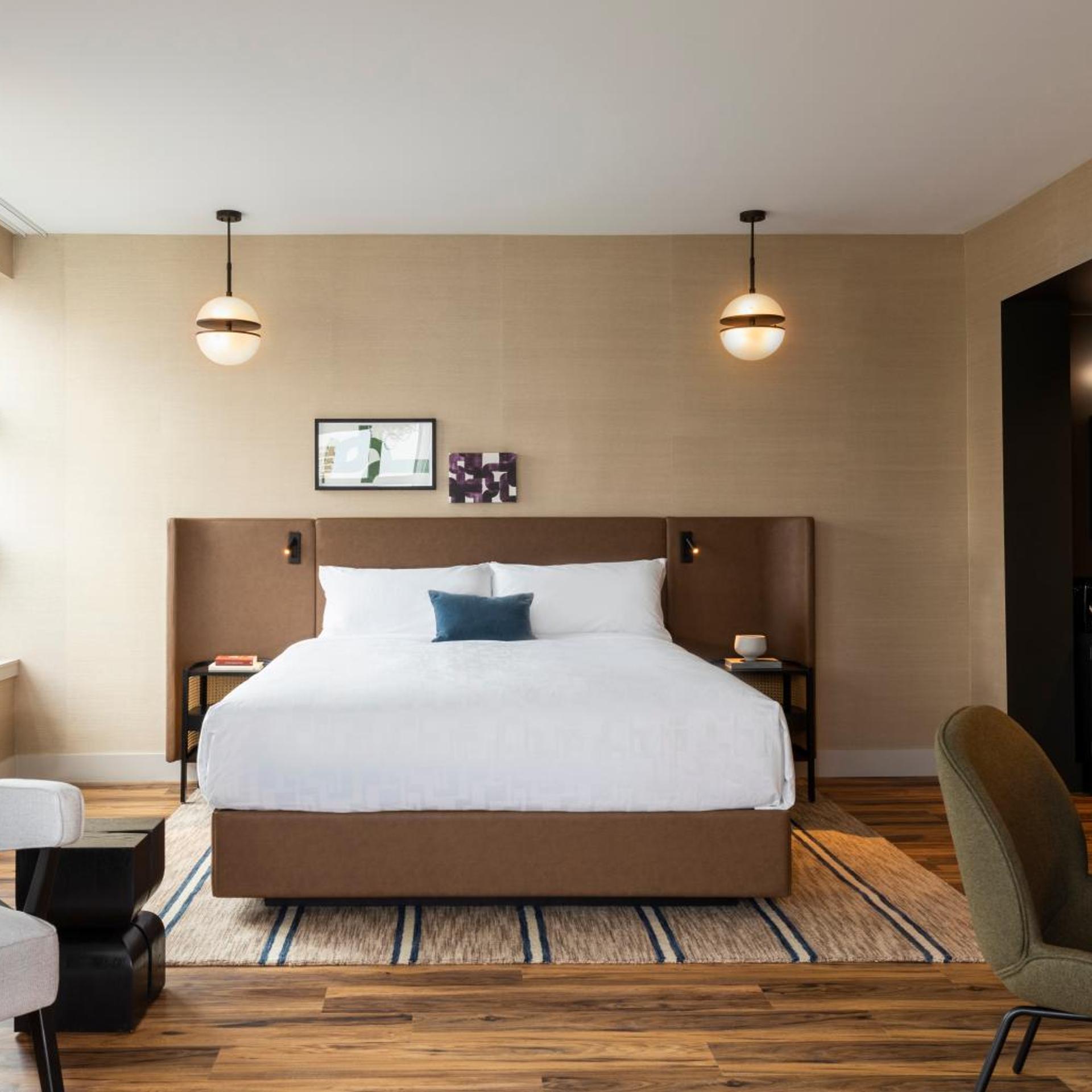 Urban, King Bed, Bathtub, Accessible, Kissel Uptown Oakland, in the Unbound Collection by Hyatt 4/7