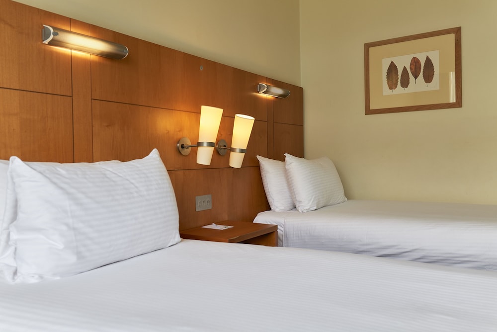 Standard, Twin Beds, Holiday Inn London - Bloomsbury by IHG 5/10