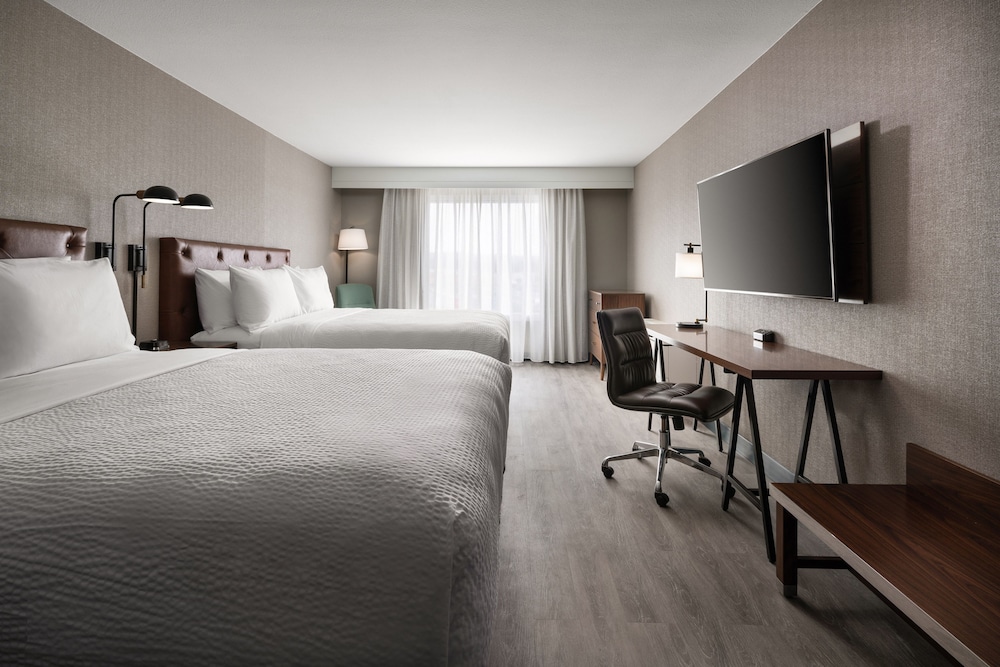 Four Points By Sheraton Hotel Suites San Francisco Airport 13/33
