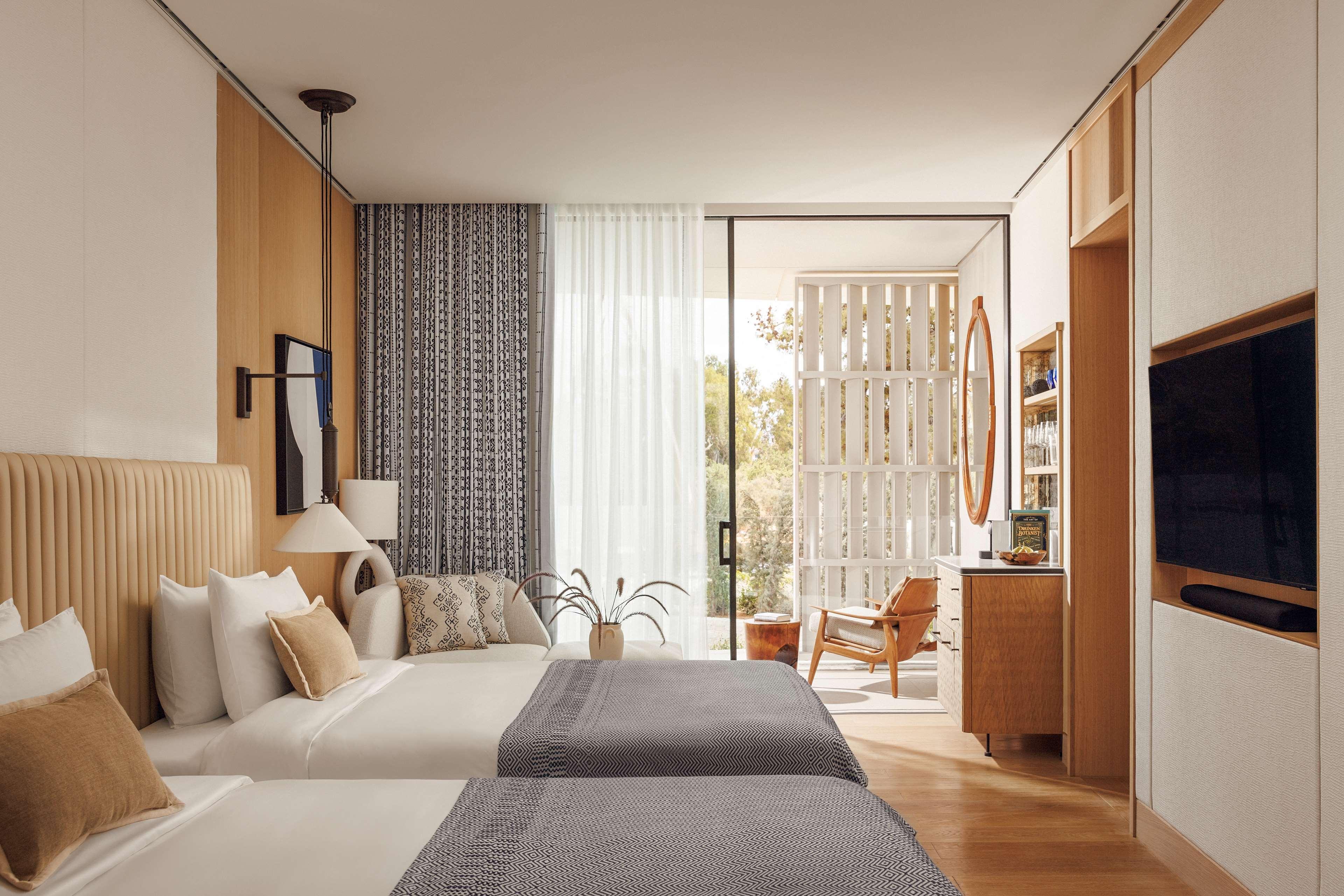 Aesthesis, Queen Bed, Sea View