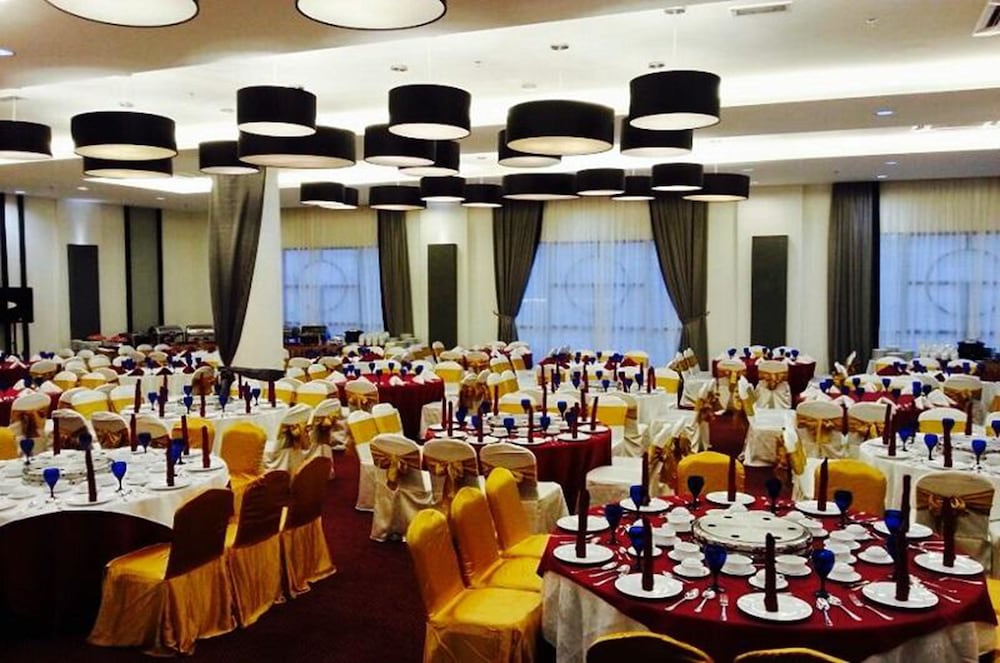 Holiday Villa Hotel and Suites Kota Bharu 28/36