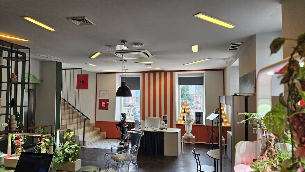 Hotel Amfiteatar 34/63