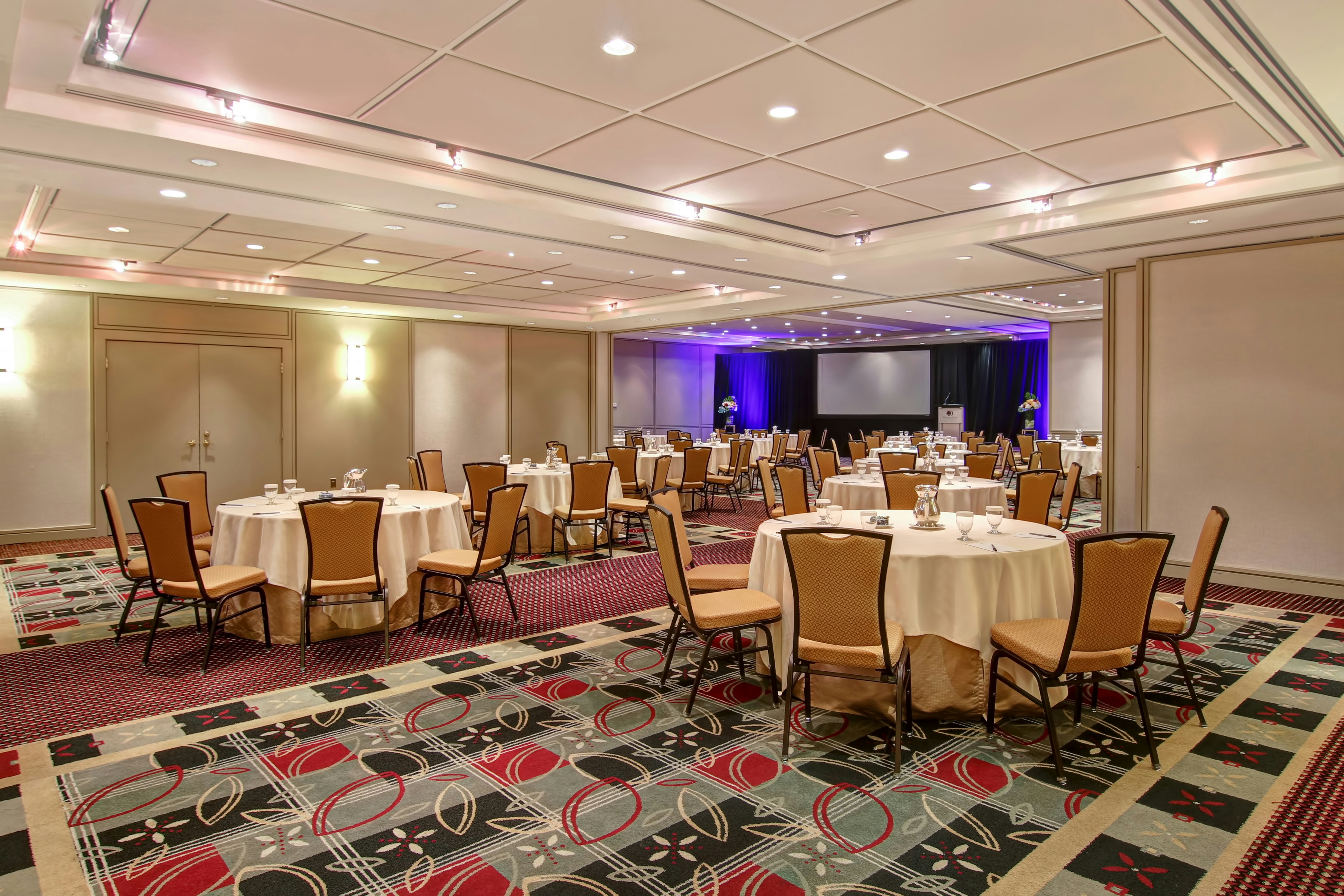 Doubletree By Hilton Hotel Toronto Downtown 74/83